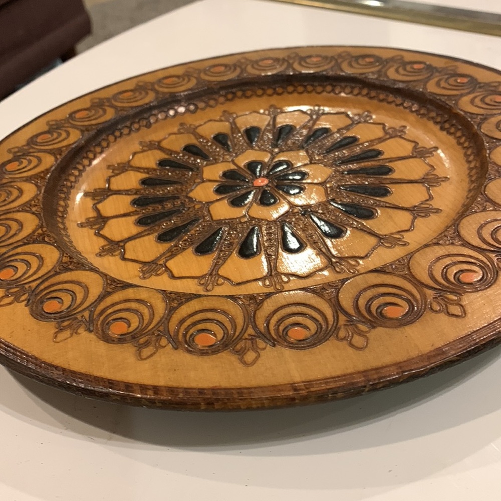 Handmade Polish wooden carved vintage wall decor plate - Picture 2 of 4